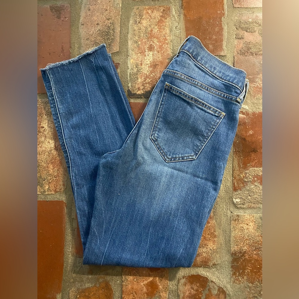 OLD NAVY The Power Jean – The Perfect Straight Ankle - Women’s Size 2